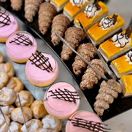 Хотел Argisht Partez & Bar Rebls