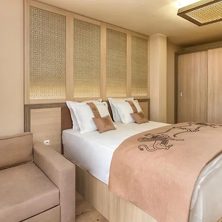 Argisht Partez & Bar Rebls Golden Sands