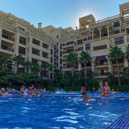 Argisht Partez And With Free Sunbeds On The Pool & Bar Rebls Złote Piaski